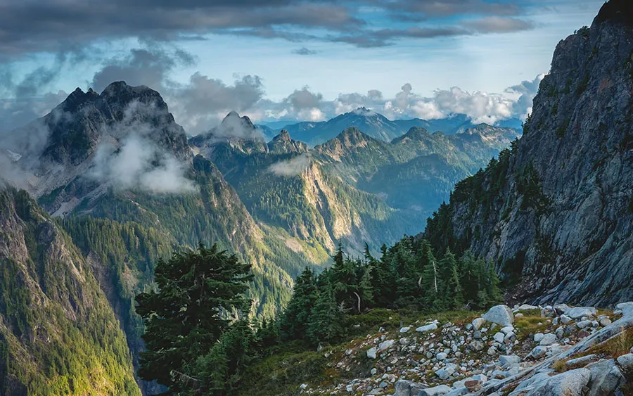 03965_sunsetinthecascades