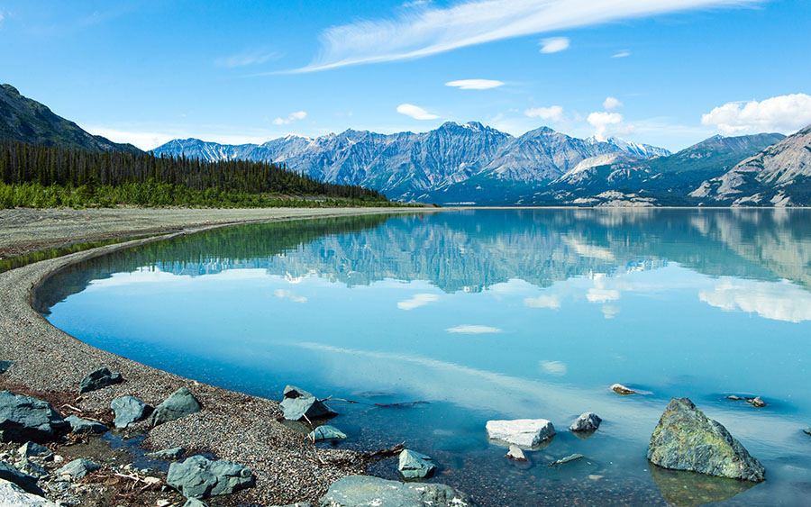 03874_reflectionintheyukon