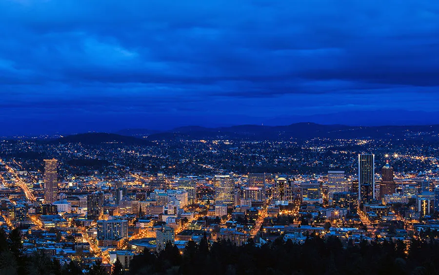 04015_ablueeveninginportland