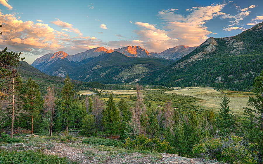 03371_rockymountainsunrise