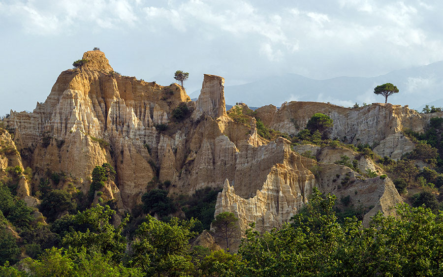 03683_hoodooofillesurtet