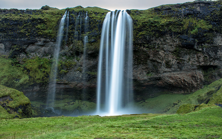 03410_seljalandsfosswaterfall