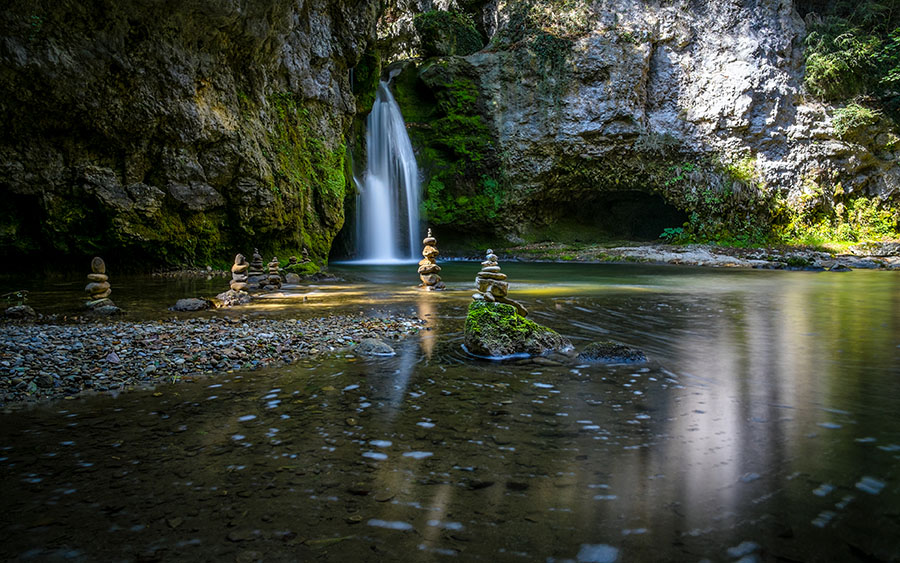 03710_zengardenwaterfalls