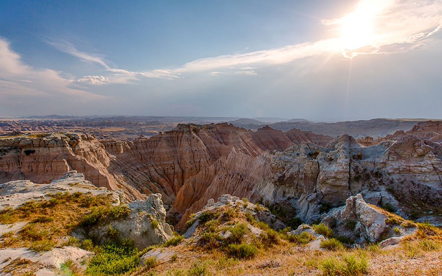 03339_badlandsintheafternoonsun