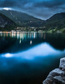 03208_geirangeratnight