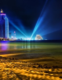 03485_qatarshining